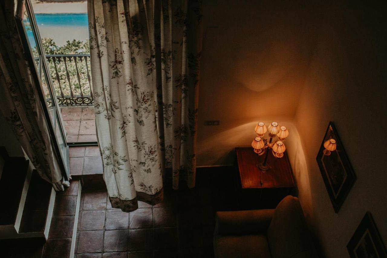 Hotel Posada De Valdezufre アラセナ エクステリア 写真